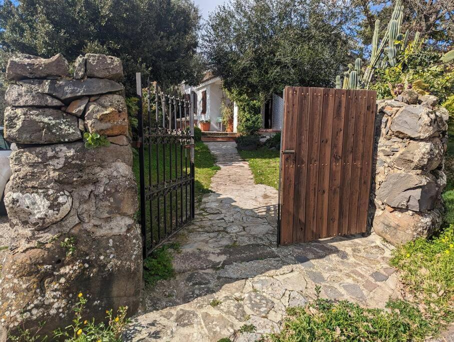 Cottage Familiare Sant'Agostino Abbasanta Exterior photo